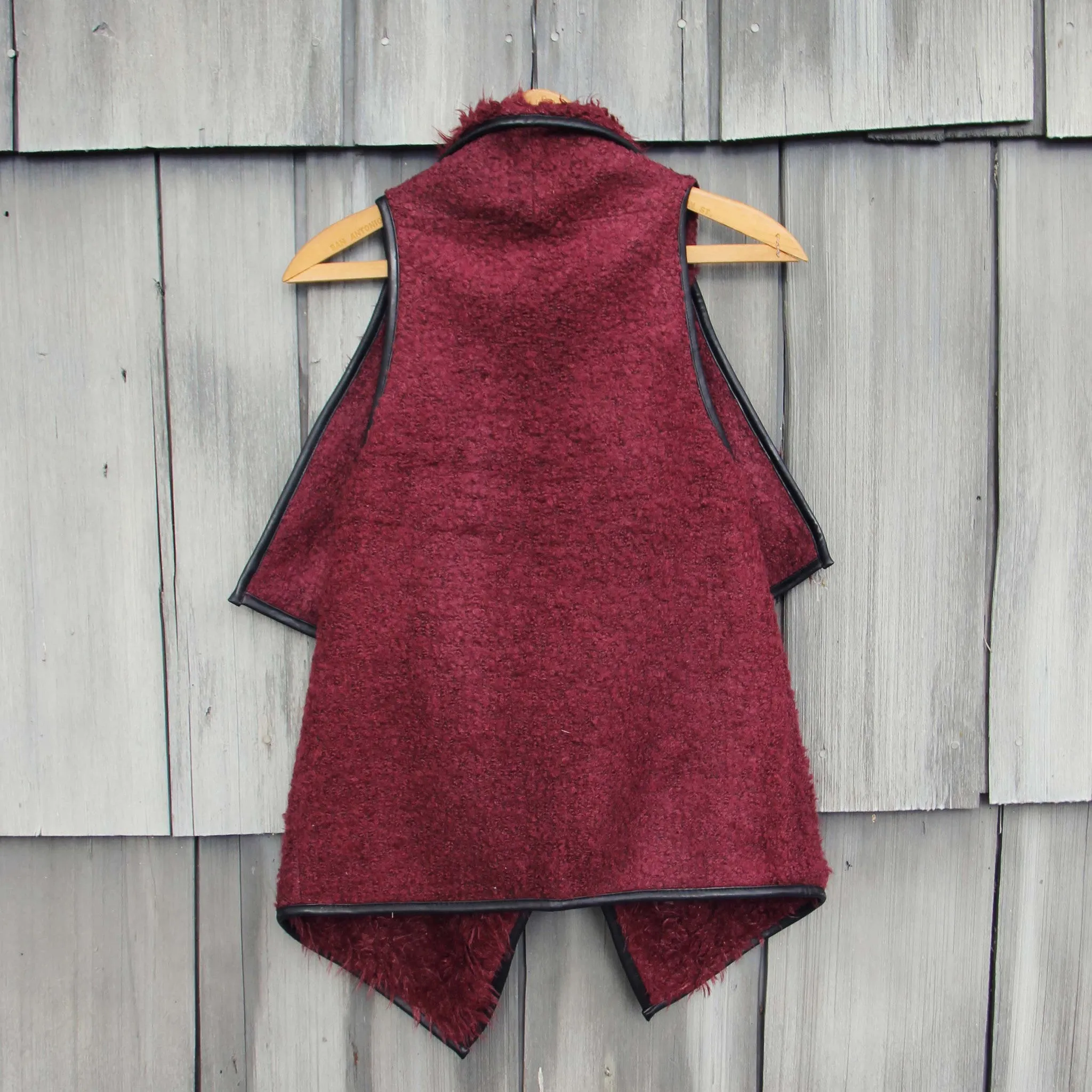 Arctic Sherpa Vest in Burgundy