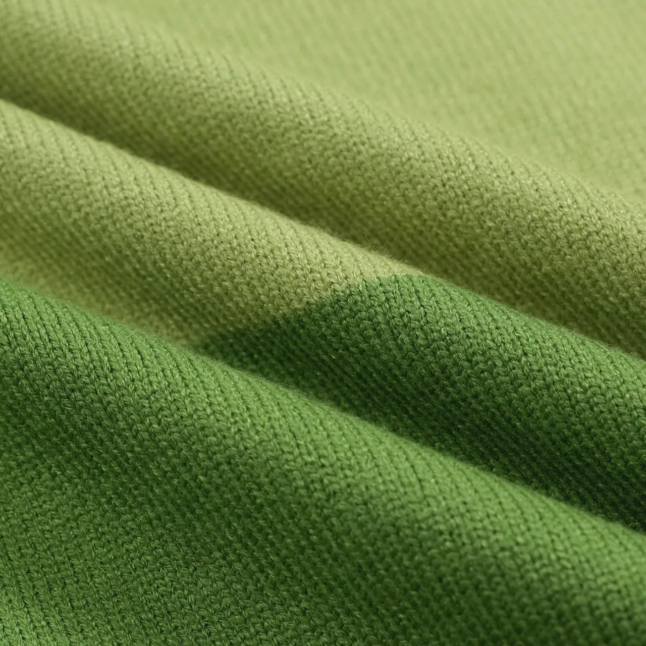 Men's Green Gradient Sweater – Classic Knitwear for Effortless Style