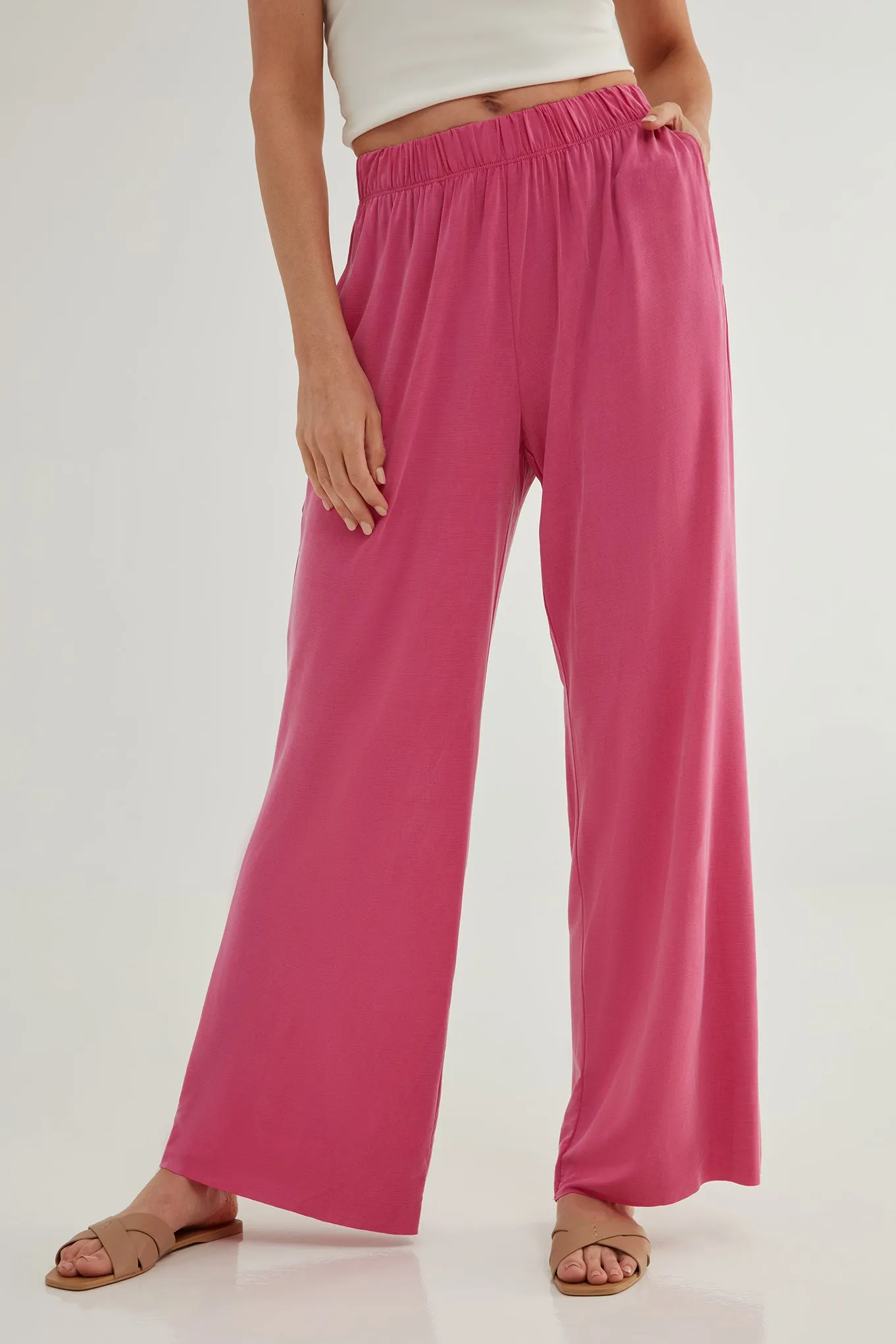The Effortless Palazzo: Pant - Flow Cupro - Fuchsia
