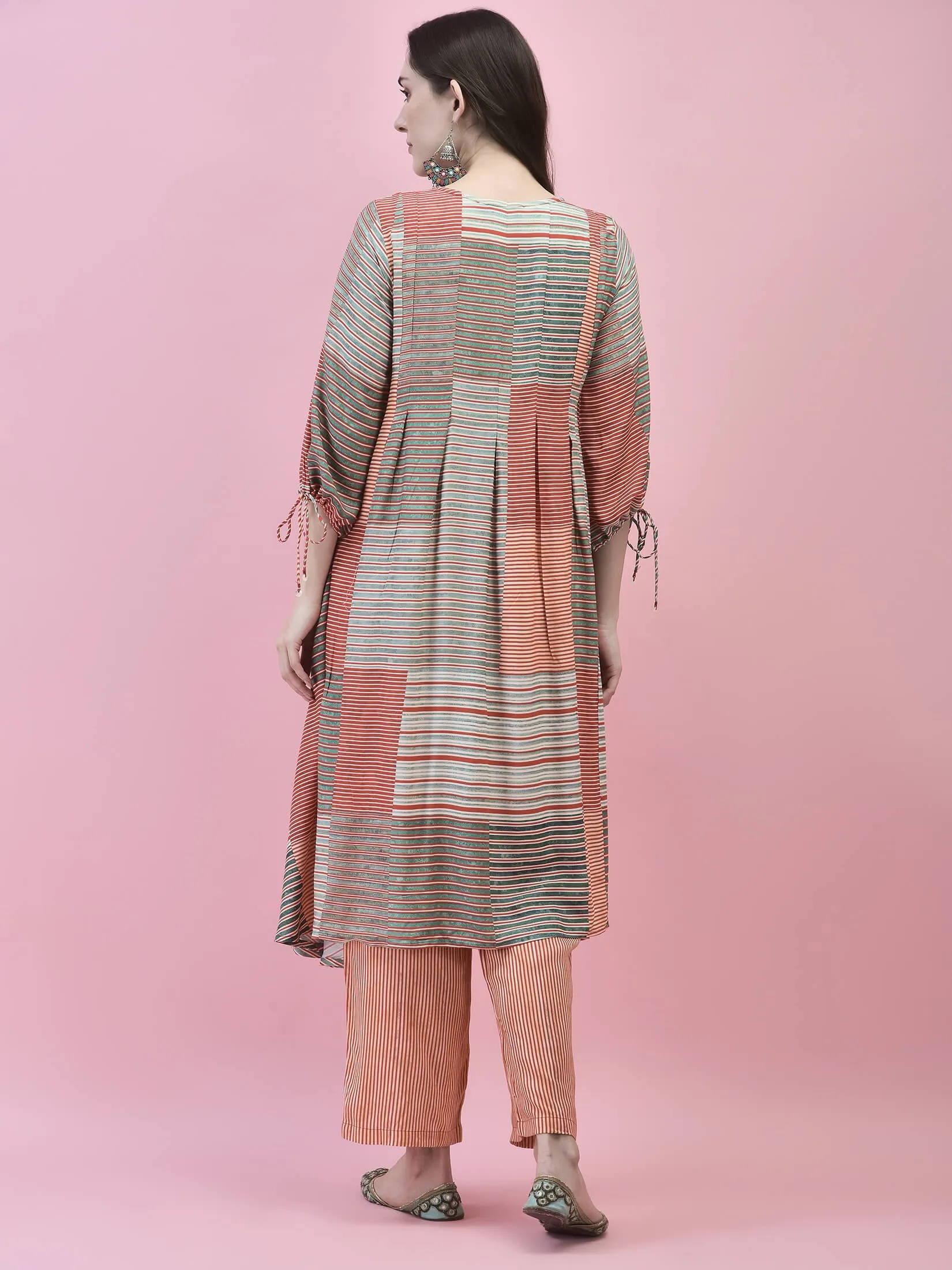 Women Rayon Rust Multi Kurta With Comfort Pant