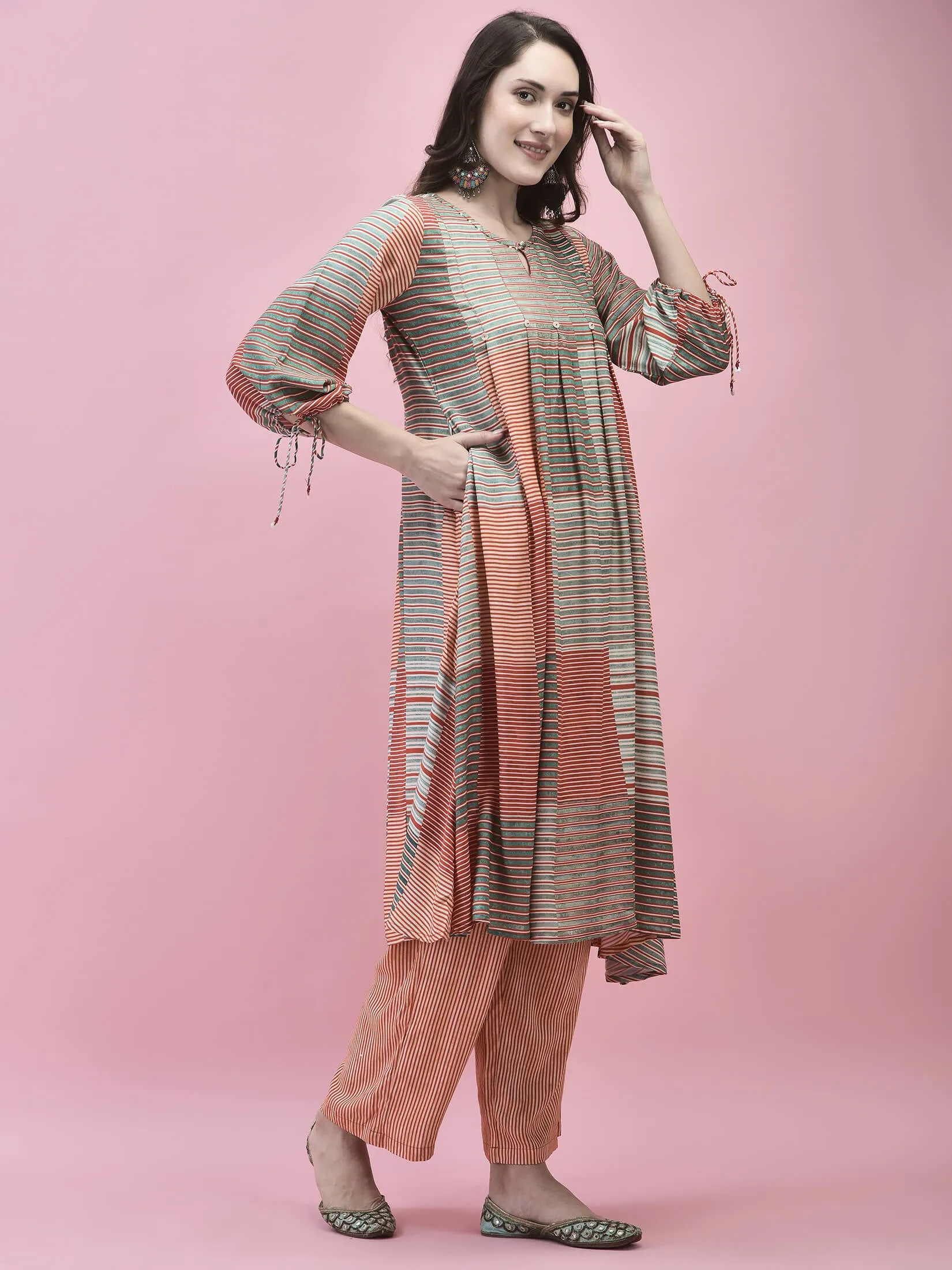 Women Rayon Rust Multi Kurta With Comfort Pant